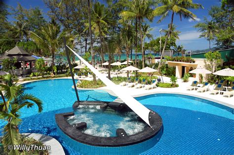 holiday inn patong beach hotel.